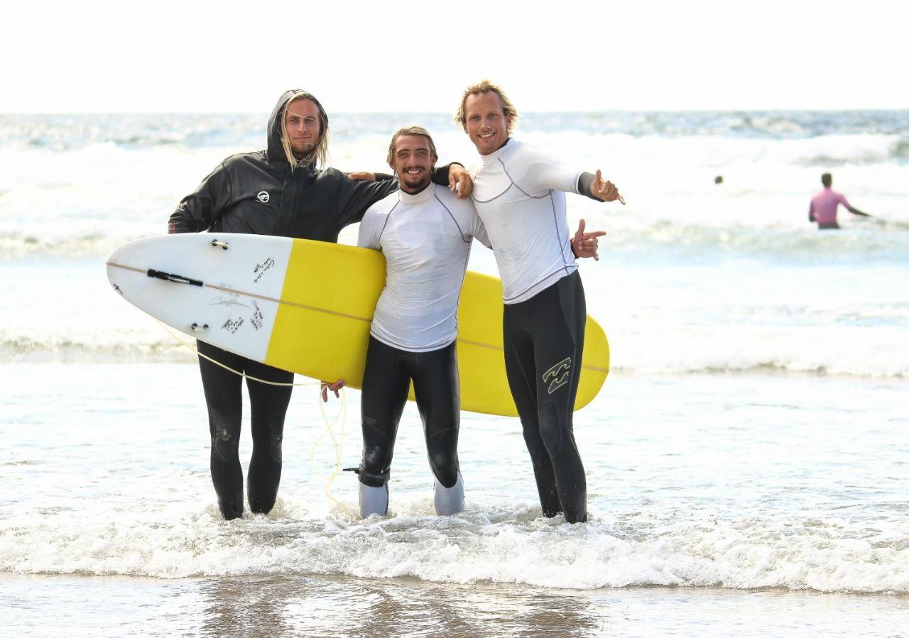 Surfivor Surf Camp Hotel Езмориз Екстериор снимка
